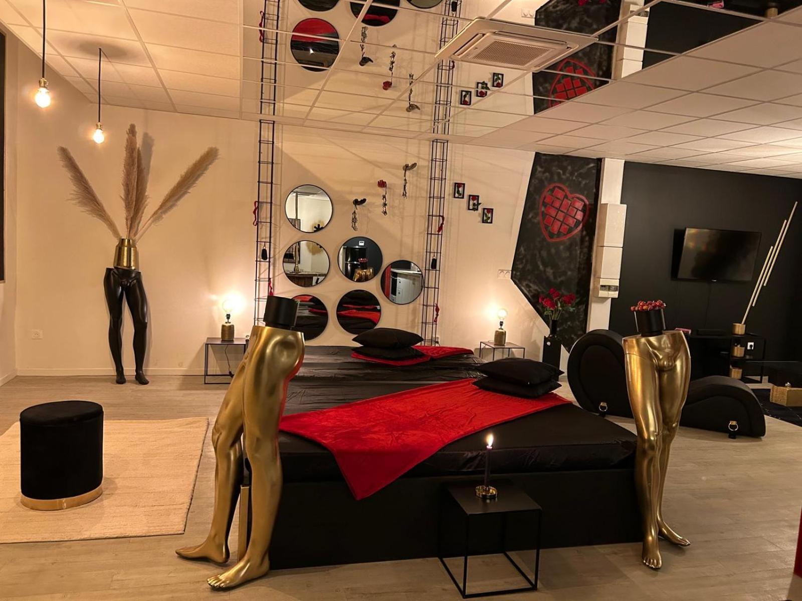 L'Escapade Sensuelle - La Love Room D'Épernay Exterior foto